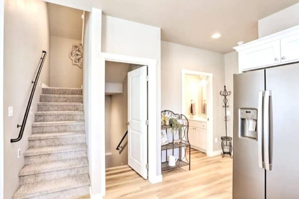 New! Cozy & Modern Spearfish Home Near Downtown! Экстерьер фото